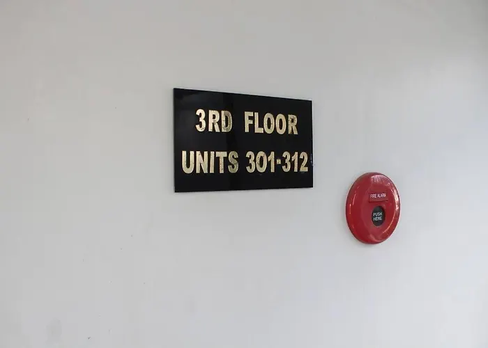 Big Studio, New Furniture, 8 Pax Apartment *